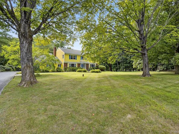 27 Orchard Hill Road, Katonah NY 10536