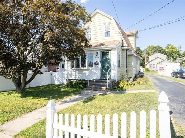 404 Silver Lane, Oceanside NY 11572