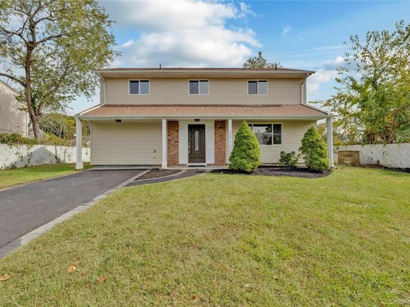 209 Tree Avenue, Central Islip NY 11722