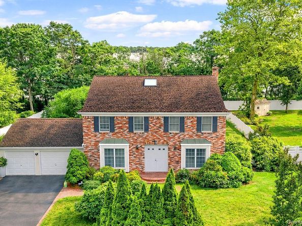 30 Ashford Drive, Bohemia NY 11716