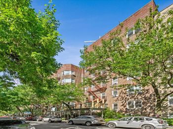 3810 Greystone Avenue