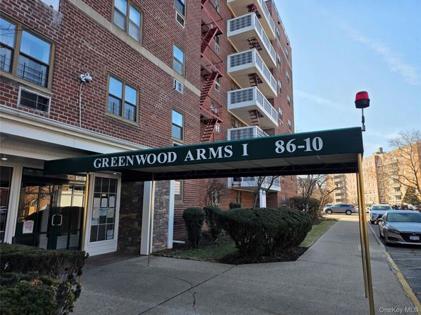 86-10 151 Street 5G, Howard Beach NY 11414