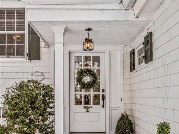 20 Harborview Drive, Northport NY 11768