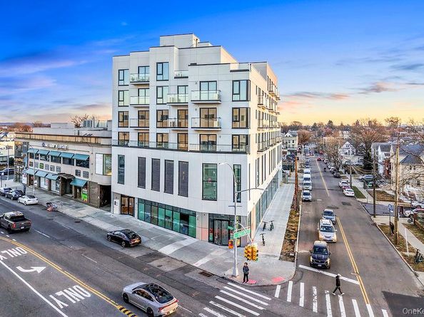 150-02 Northern Blvd 3B, Flushing NY 11354