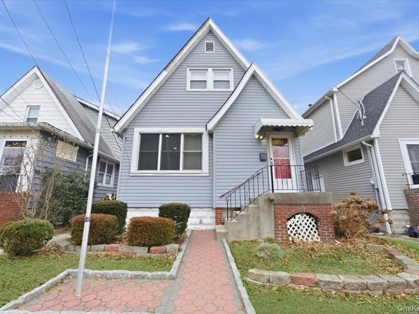 22 Sunset Trail 22, Bronx NY 10465