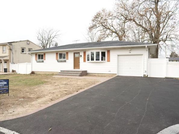 150 Scott Avenue, Deer Park NY 11729