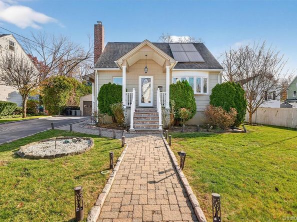 8 Robbins Avenue, Elmsford NY 10523