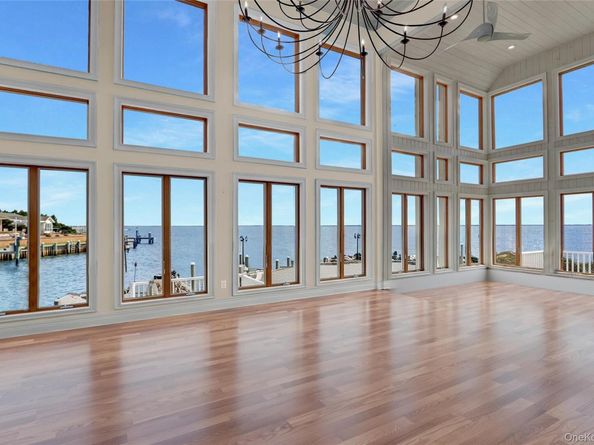 505 East Drive, Copiague NY 11726