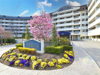 100 Harbor View Drive