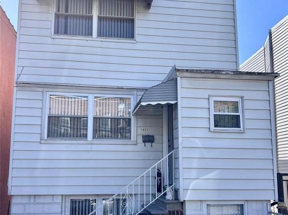 1921 Edison Avenue, Bronx NY 10461