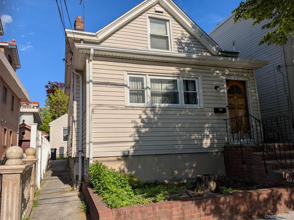 18-41 124th Street, College Point NY 11356