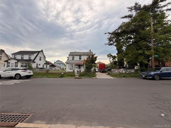 18719 Pineville Lane, Jamaica NY 11413