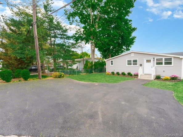 27 Old Farmingdale Road, West Babylon NY 11704