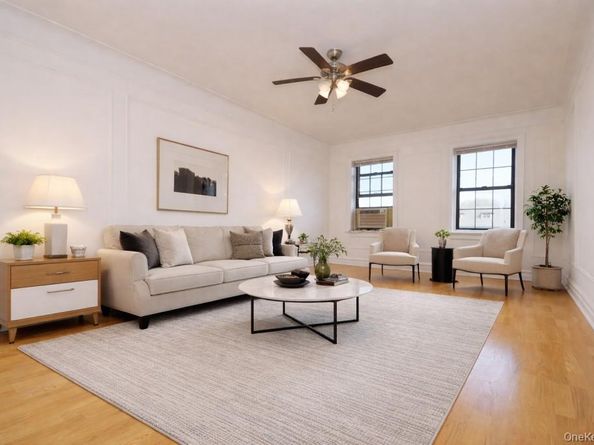 105 Garth Road 4H, Scarsdale NY 10583