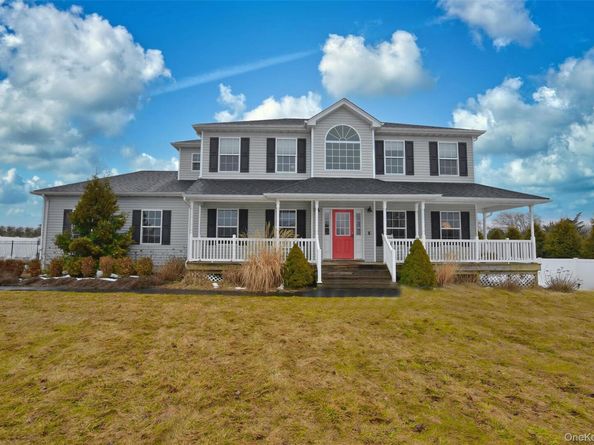 5 Dogwood Lane, East Moriches NY 11940
