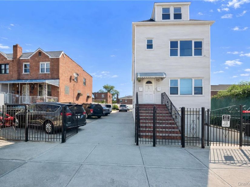 2710 Lurting Avenue, Bronx NY 10469