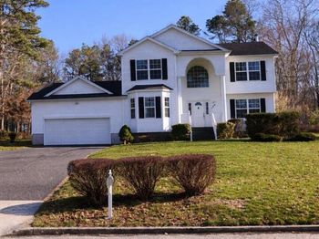 136 Elizabeth Way