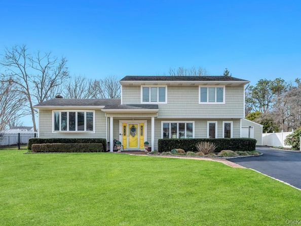 68 Hill Drive, Bohemia NY 11716