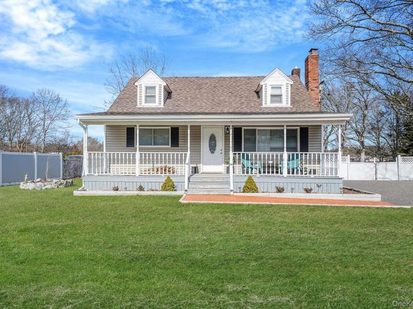 67 Pentmoor Drive, Mastic NY 11950