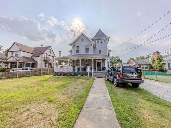 38 Park Avenue, Amityville NY 11701