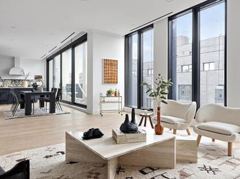 256 North 9th Street