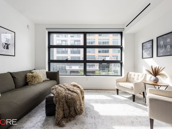 547 West 47th Street 317, New York NY 10036