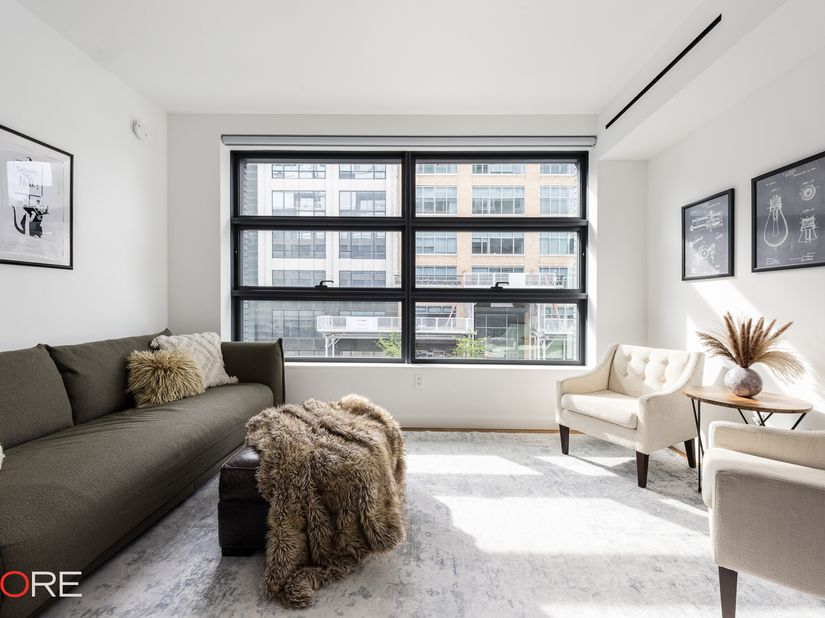 547 West 47th Street 317, New York NY 10036