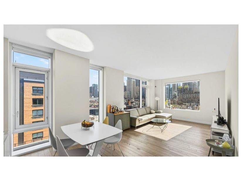 505 West 43rd Street 14A, New York NY 10036