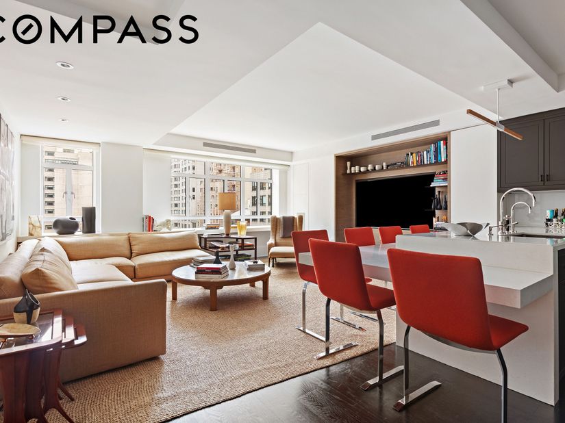 21 East 61st Street 8C, New York NY 10065