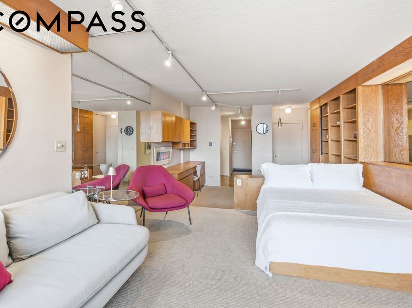 347 West 57th Street 27E, New York NY 10019