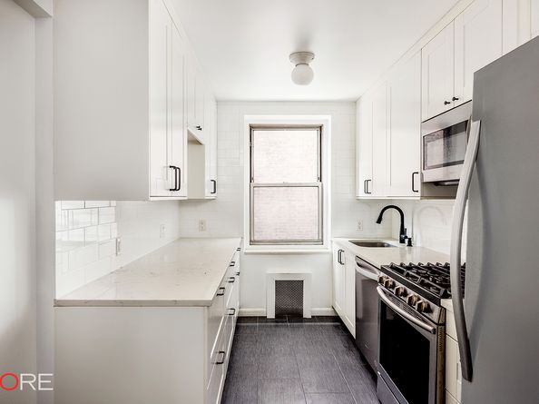 76-10 34th Avenue 3B, Queens NY 11372