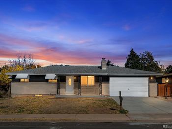392 S Peoria Circle