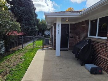 6778 W 37th Place