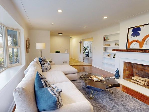 3035 N Monaco st Parkway, Denver CO 80207