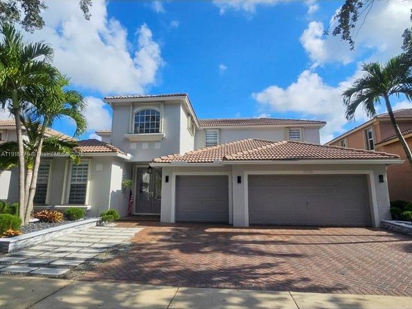 19179 S Gardenia Ave, Weston FL 33332