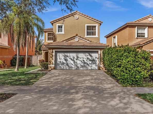 2027 SE 12th St, Homestead FL 33035