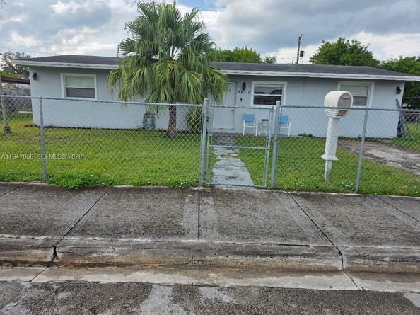 22310 SW 114th Ct, Miami FL 33170