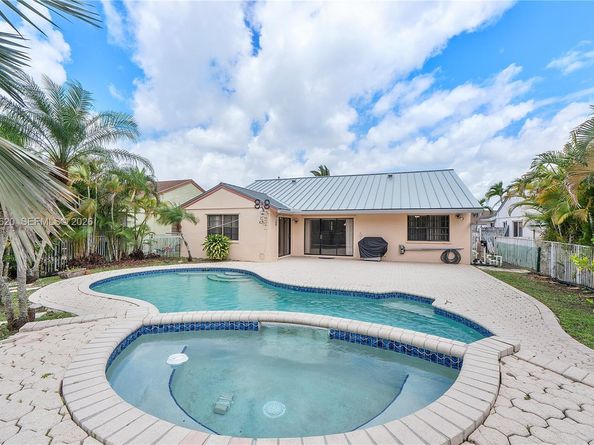 15092 SW 13th Pl, Sunrise FL 33326