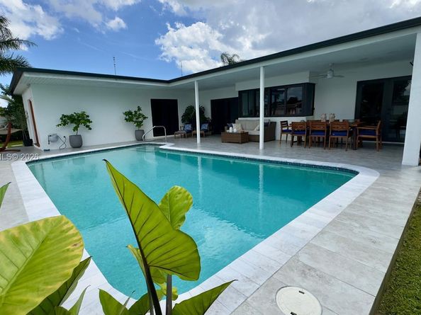 6705 Ficus Dr, Miramar FL 33023