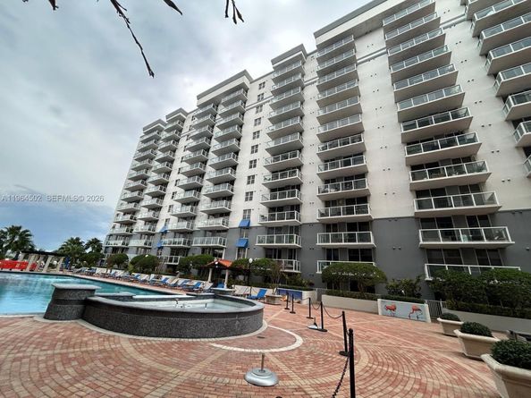 5077 NW 7th St 1012, Miami FL 33126