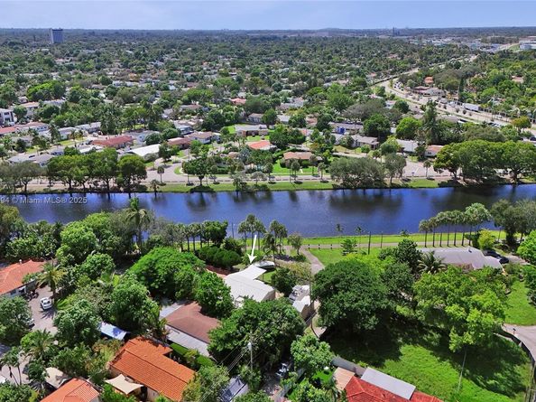1101 NE 182nd St, North Miami Beach FL 33162