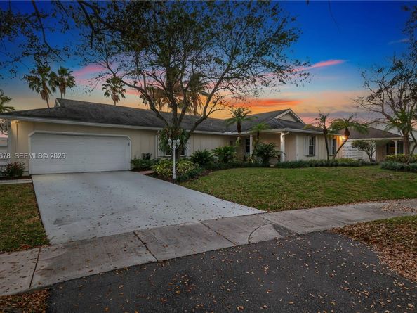 14952 SW 149th St, Miami FL 33196