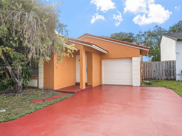 10058 SW 156th Ct, Miami FL 33196