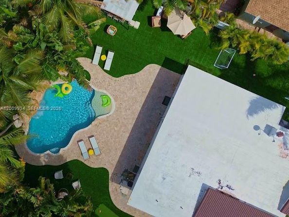 1435 Grant St, Hollywood FL 33020