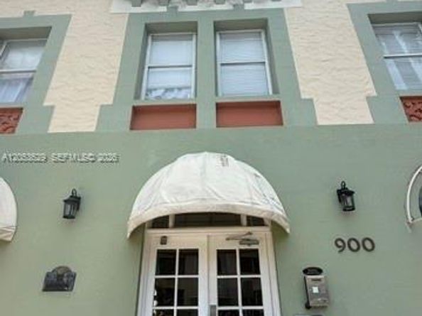 900 16th St 104, Miami Beach FL 33139