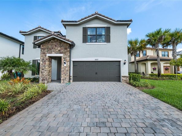 8160 NW 78th St, Tamarac FL 33321