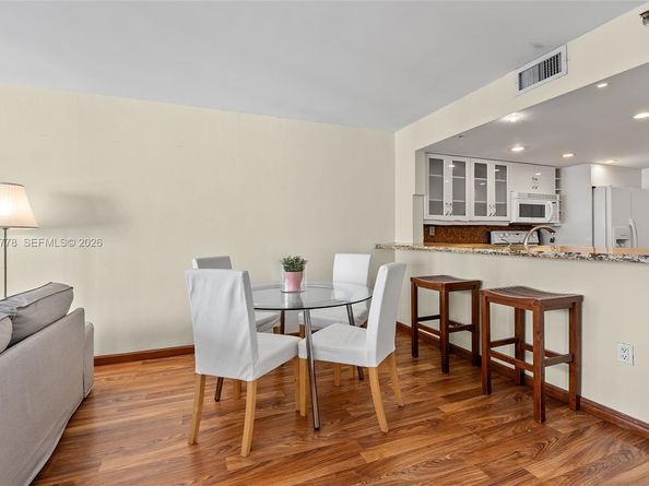 555 NE 15th St 14G, Miami FL 33132