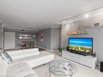 3600 Mystic Pointe Dr