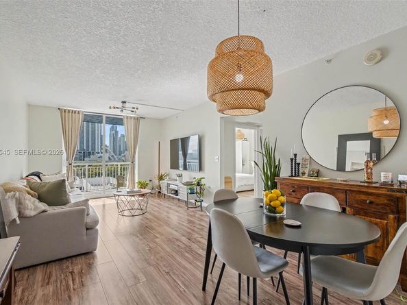 275 NE 18th St 703, Miami FL 33132