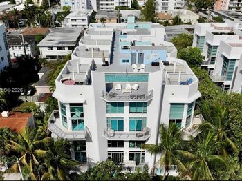 7728 Collins Ave